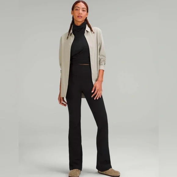 Lululemon Groove Super High Rise Flared Pant - Size 12 - Picture 2 of 9